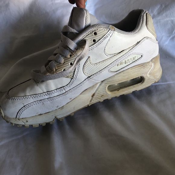 Nike Air Max White Sneakers 5.5 - Picture 4 of 7